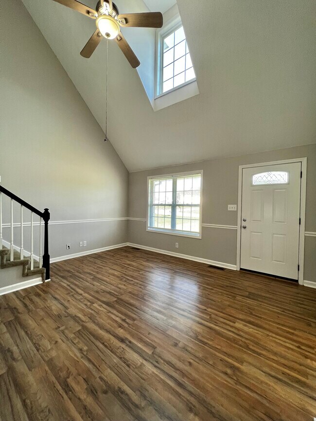 Building Photo - 3715 Lavender Cir