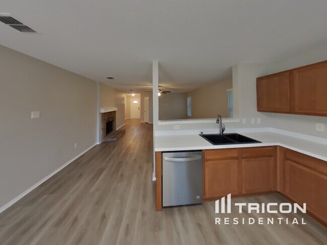 Building Photo - 1437 Lauren Dr