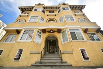Building Photo - 1502 Alice St