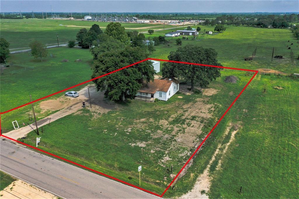 Primary Photo - 3319 Barbers Hill Rd