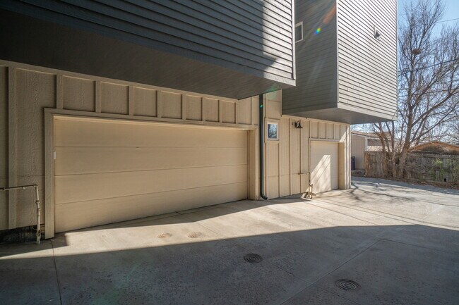 Building Photo - 1210 Osceola St