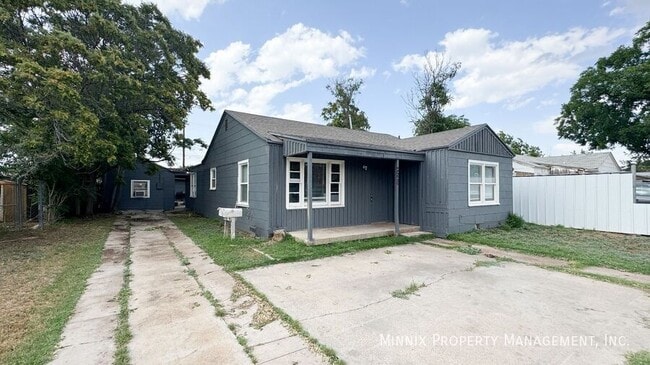 Building Photo - 2520 41st St