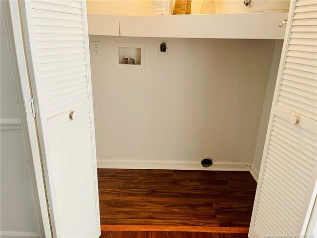 Building Photo - 120 Girard Ave