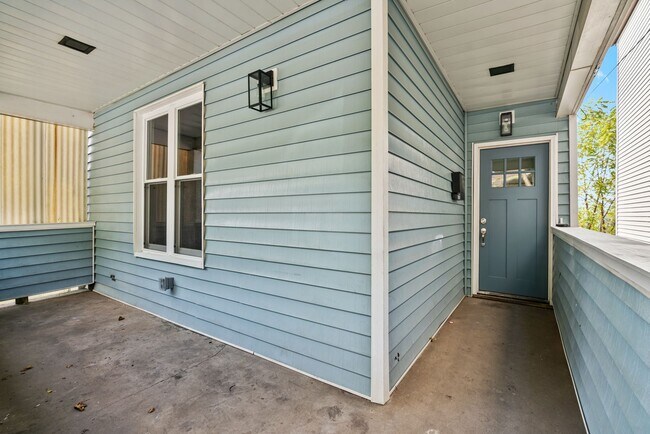 Photo - Beautiful Fully Renovated 3 Bedroom Home In Swissvale.  Available Immediately.