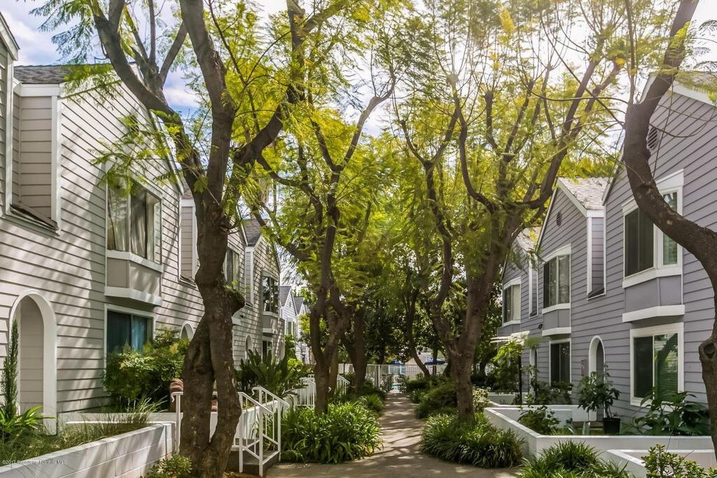 540 Marengo Ave, Pasadena, CA 91101 Townhome Rentals in Pasadena CA