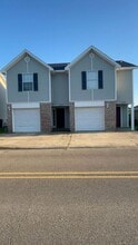 Building Photo - 1112 St Andrews Ln