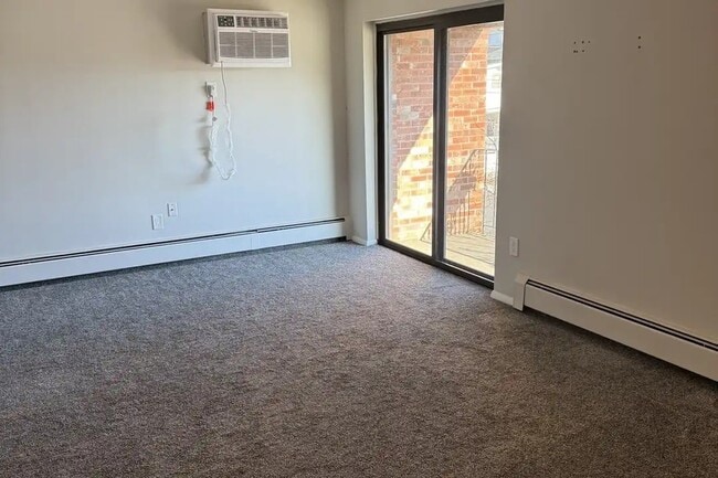 Building Photo - The Valerie