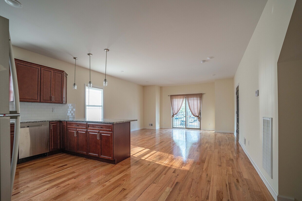 203 Cleveland Ave Unit 1, Harrison, NJ 07029 Apartments in Harrison