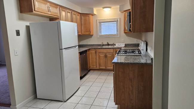 Building Photo - 667 Indian Church Rd