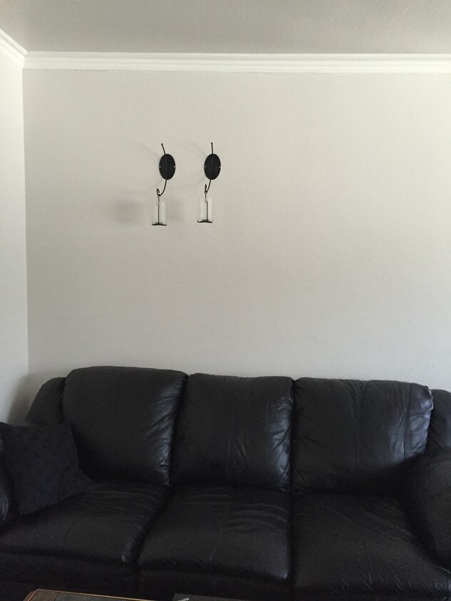 Sala de estar - 8710 Belford Ave