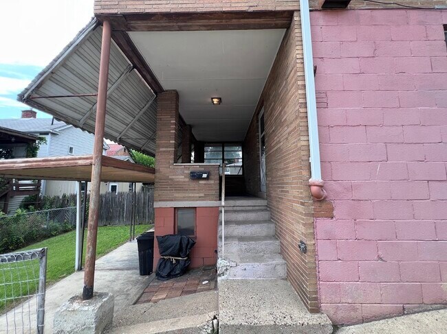 Foto del edificio - 609 8th St