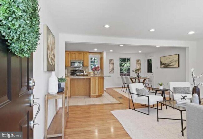 Foto del edificio - 6224 Thornwood Dr