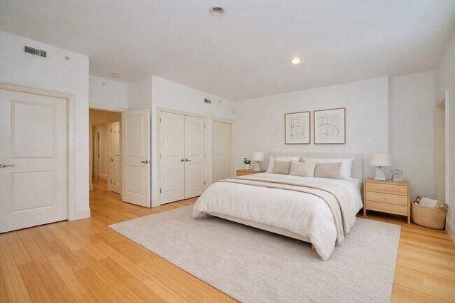 Building Photo - 49 Temple Pl