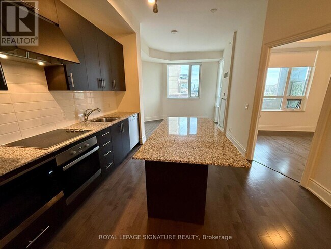 Photo du bâtiment - 23 Glebe Rd W