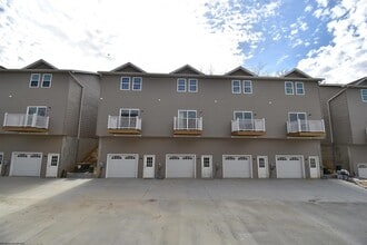 Building Photo - 721 Monopoly Way