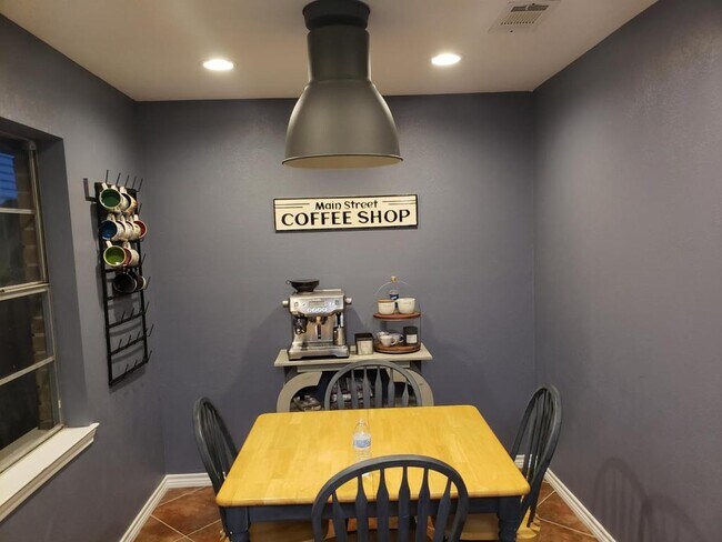 Foto del edificio - 1174 Cooper Ln