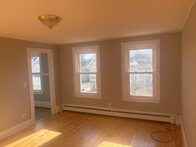 Building Photo - 12 Capron St