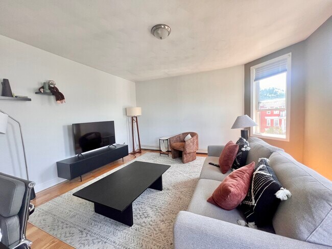 Building Photo - 5 Dawes Ter