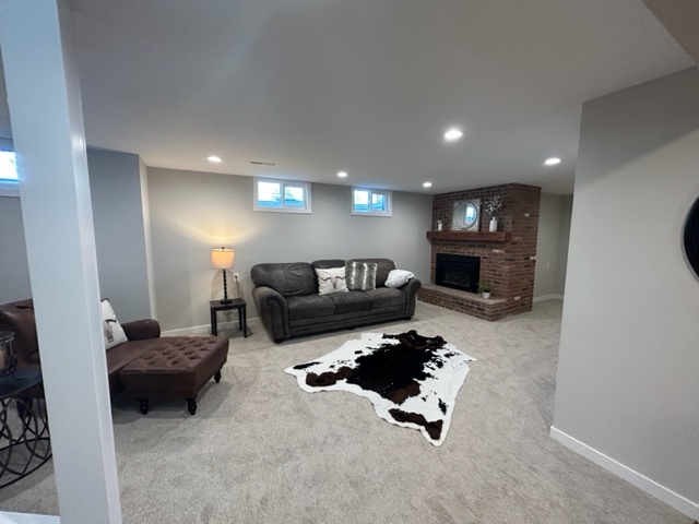 Building Photo - 2911 Snowcrest Dr