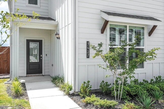 Foto del edificio - 3417 Lake District Ln