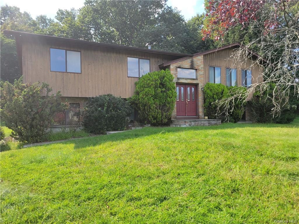 Primary Photo - 10 Weiss Terrace