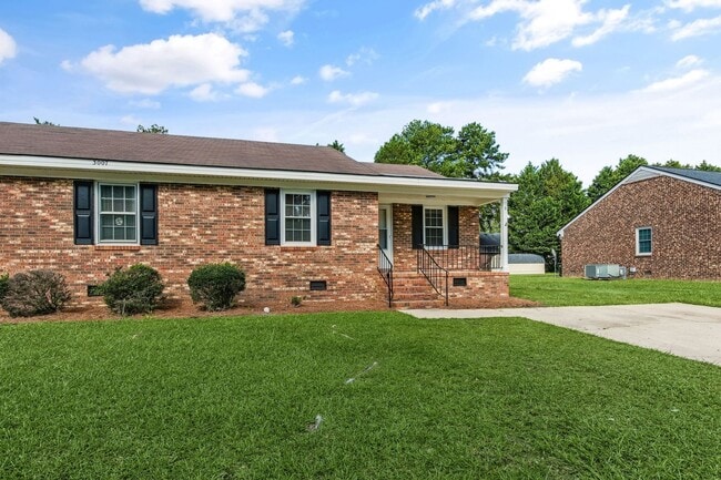 Foto del edificio - 3007 Buckingham Rd NW