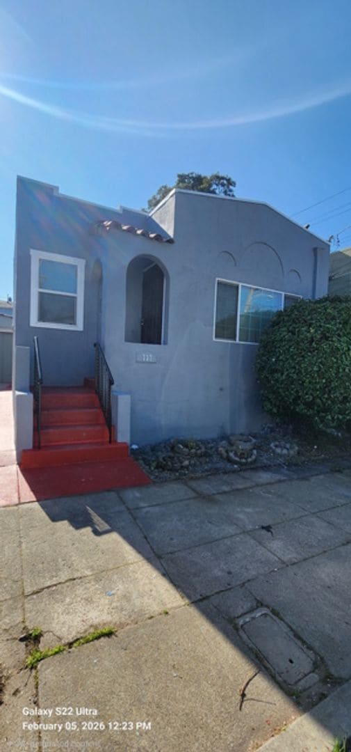Building Photo - Fully Renovated 1 Bed 1 Bath in Heart of Oakland Close to Childerns Hospital Ready for Lease