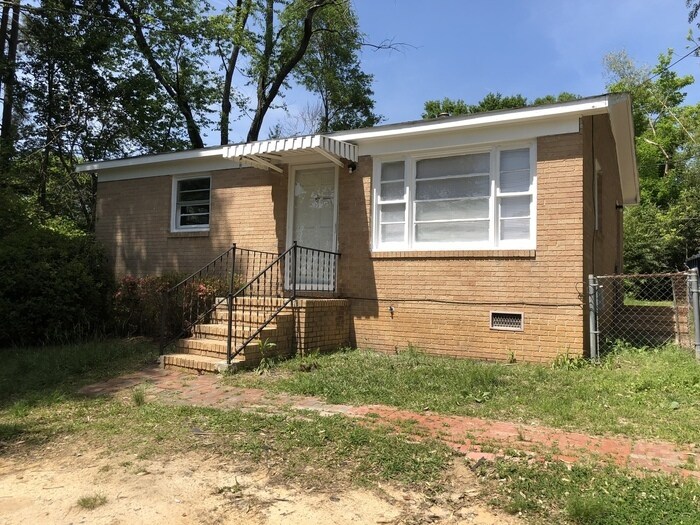 Primary Photo - 324 Stevens St