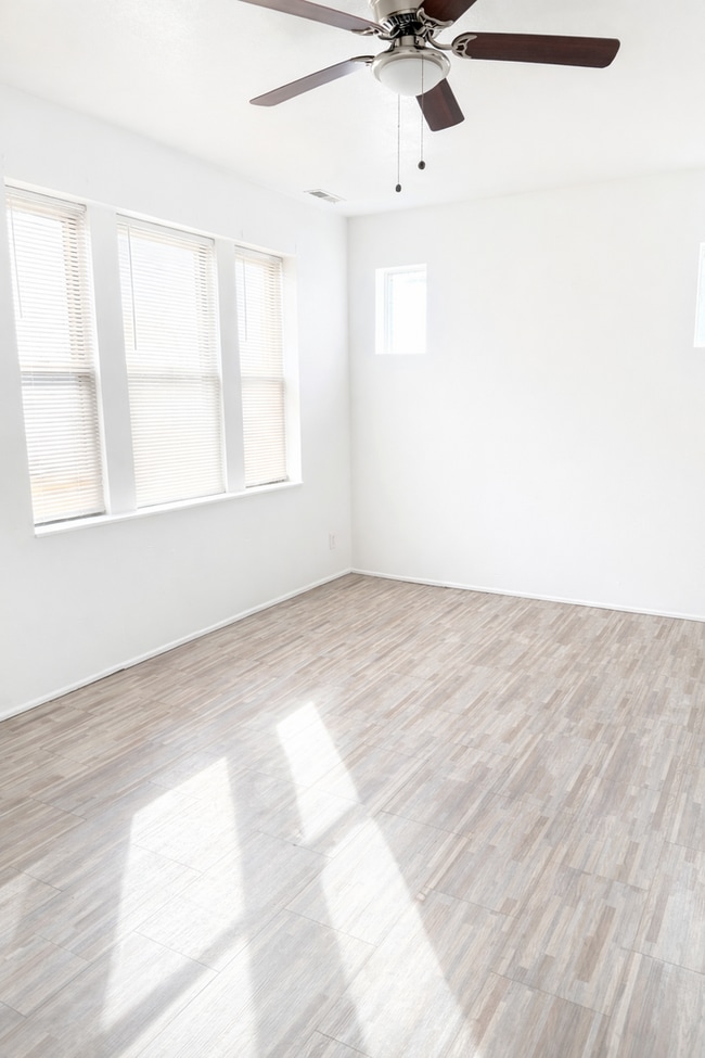 Foto del edificio - 3927 N Taylor Ave