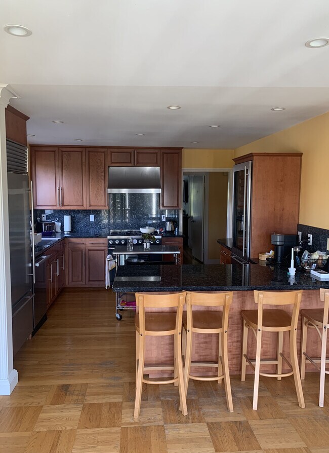 Foto del edificio - 169 Warren Dr