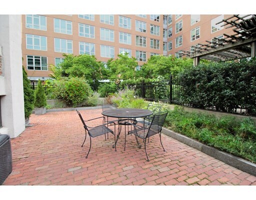 Building Photo - 64 E Brookline St