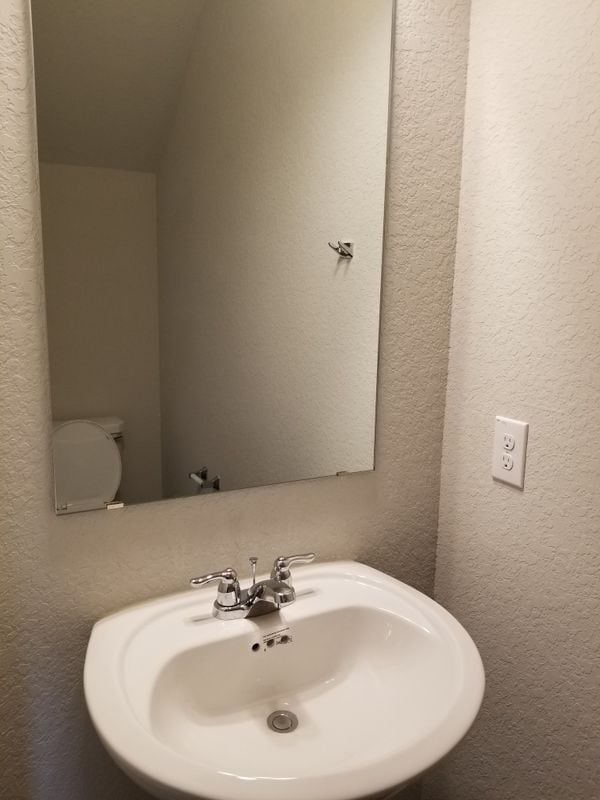 Foto del edificio - 7930 Oak Mdws Bnd