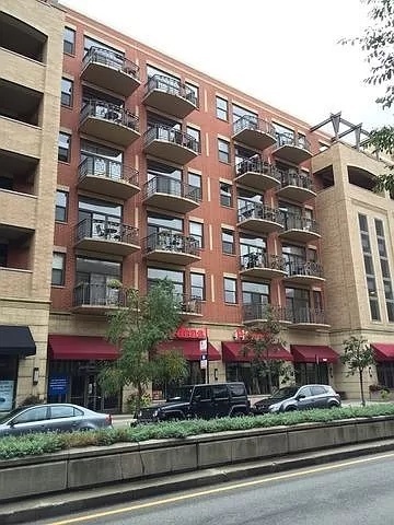Primary Photo - 1301 W Madison St