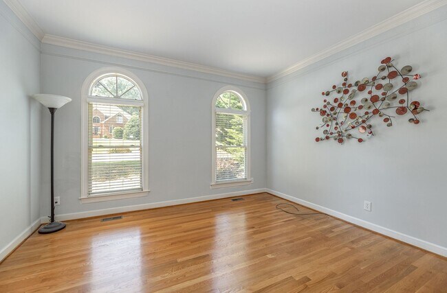 Foto del edificio - AWESOME house for rent  in Jamestown!