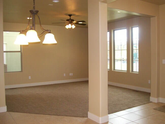 Foto del edificio - 4318 Pentenwell Ln