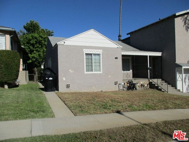 Foto del edificio - 5108 Valley Ridge Ave