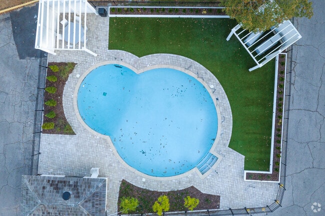 Pool - Cliff Terrace