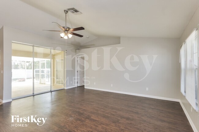 Foto del edificio - 1016 SW 37th Terrace