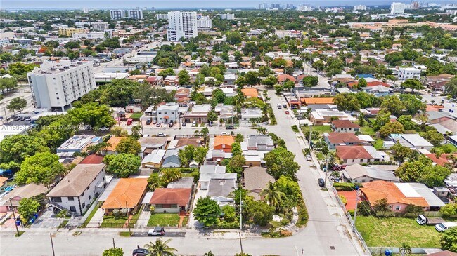 Foto del edificio - 2262 NW 5th St