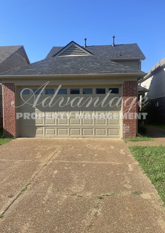 Building Photo - Come see this Spacious 3-Bedroom Home Near...