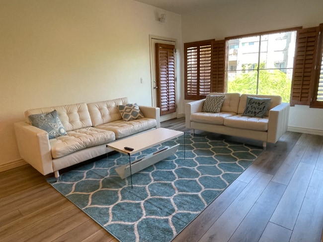 Building Photo - 5350 E Deer Valley Dr