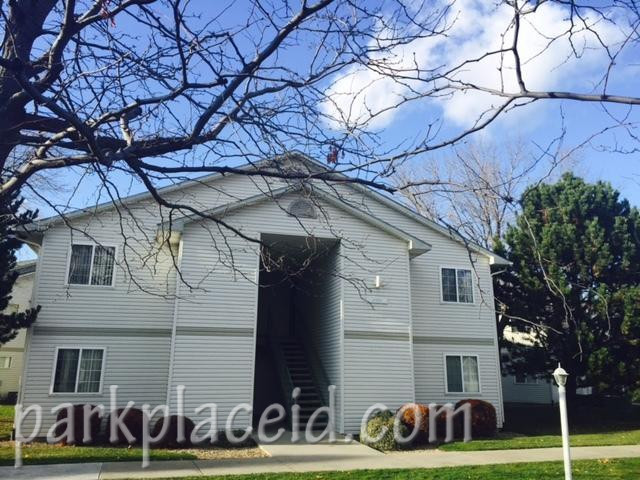 Primary Photo - 1837 N Farwell Ln
