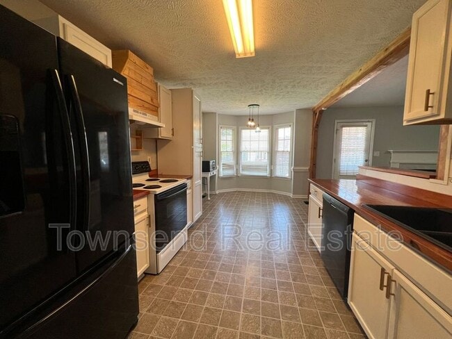 Foto del edificio - 539 Killeen Rd