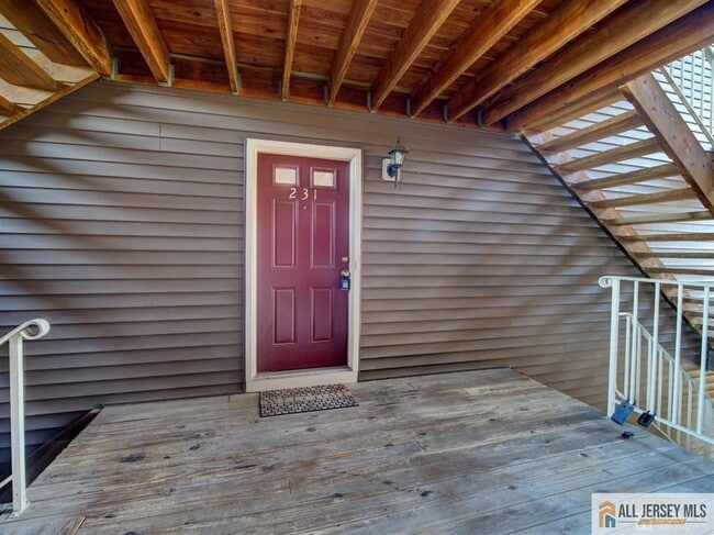 Building Photo - 231 Blew Ct