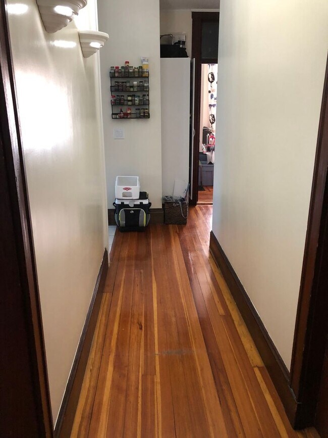 Foto del edificio - Central Heat/AC, In-Unit Washer/Dryer, Por...