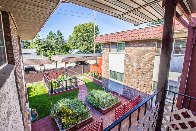 Foto del edificio - 923 E Indiana Ave
