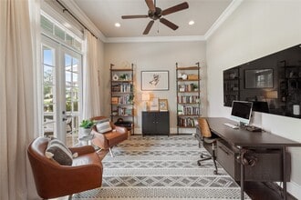 Building Photo - 2215 Blue Duck Ln