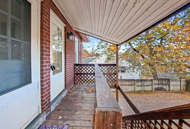 Foto del edificio - 724 Brookline Ave