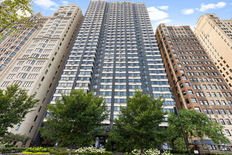 Building Photo - 1440 N Lake Shore Dr