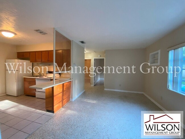 Building Photo - 1311 Oregon St